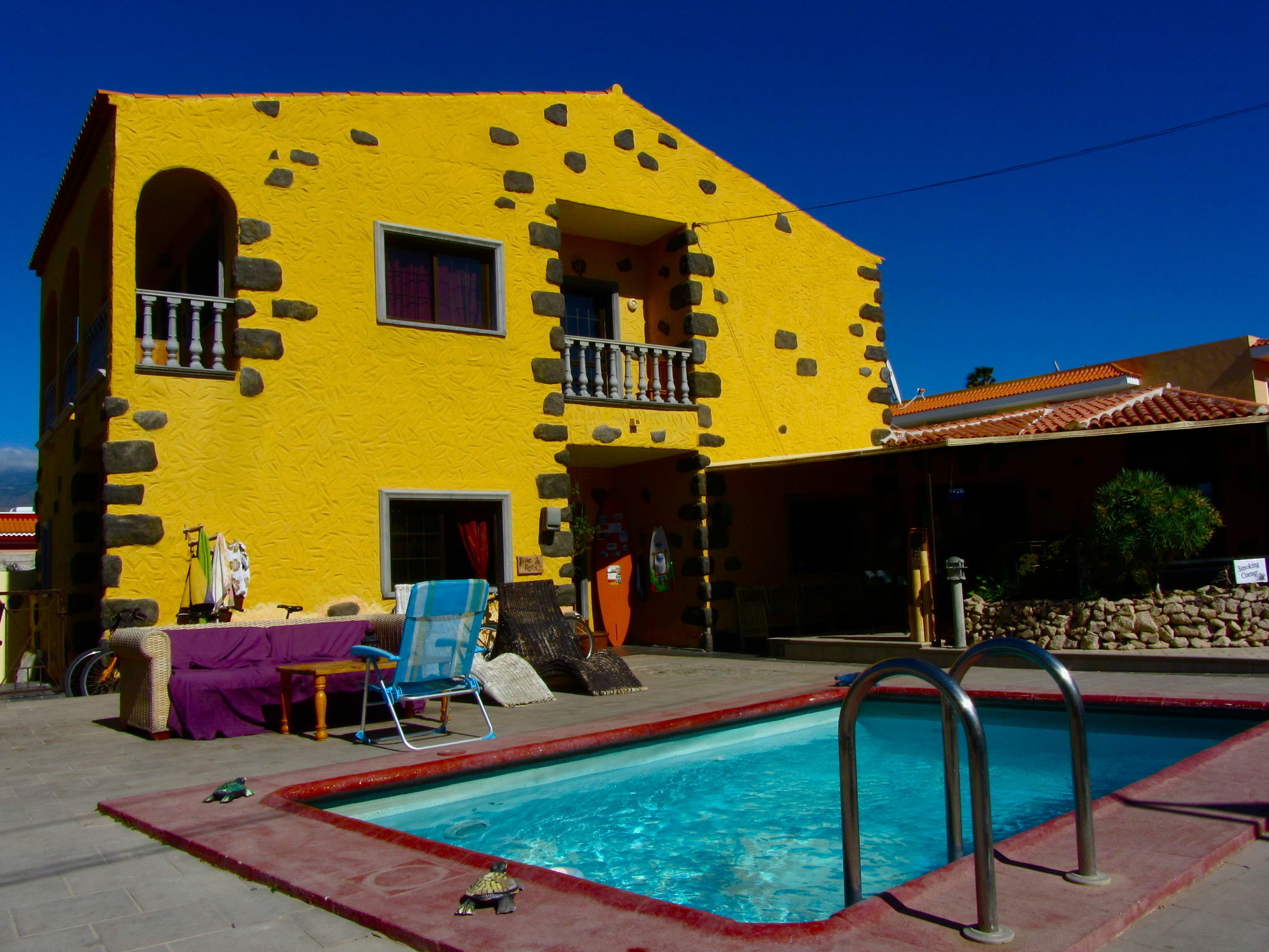Amigos Nest Hostel *